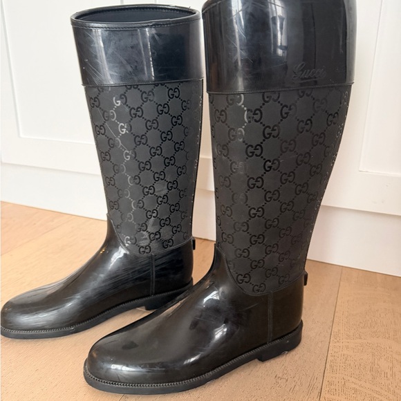 Gucci Shoes - Gucci Glossy Black Monogram Rain Boots